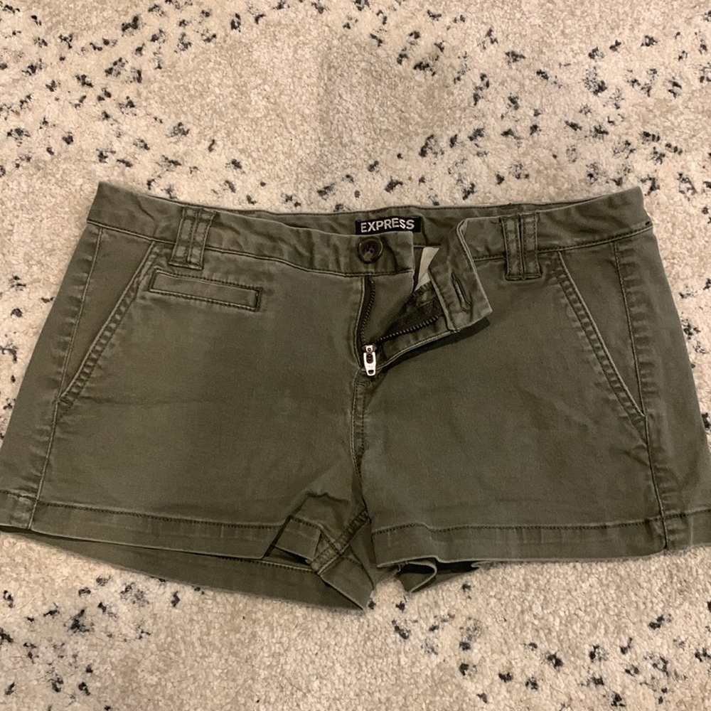 Express Shorts